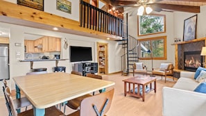 Open layout-spiral stairs to loft