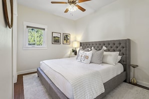 The cottage features a king size bed.