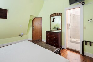 King Bedroom