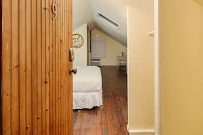Queen Bedroom