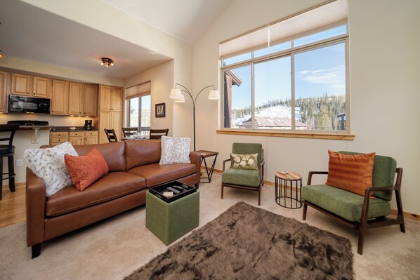 SWP Trailhead 731 living area