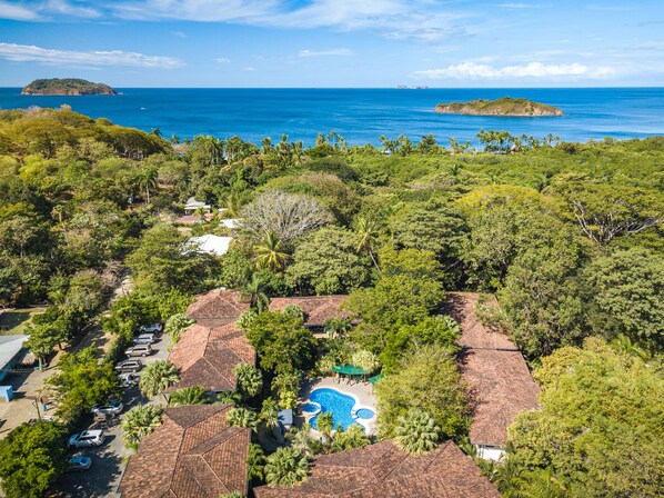 Welcome to Casa Del Sol—a 4-min walk to beautiful Playa Penca, Guanacaste!