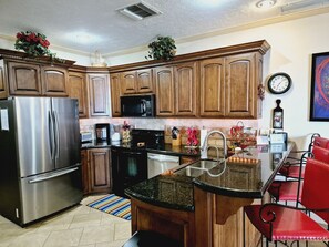 Fully equipped kitchen