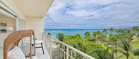 Gorgeous View of the Pacific Ocean and Fort Derussy Park