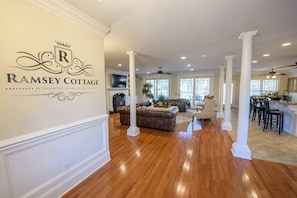 The open concept design allows you to spend time with everyone!