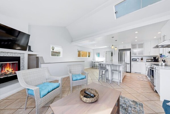 Beautiful  and spacious open living room