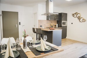 Apartment, 50 qm, 1 Schlafzimmer, 1 Wohn-/Schlafzimmer, Terrasse oder Balkon, max. 4 Personen-Wohn/Essbereich