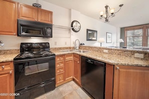 Fully Equipped Kitchen with Cooking Supplies, Drop Coffee Maker