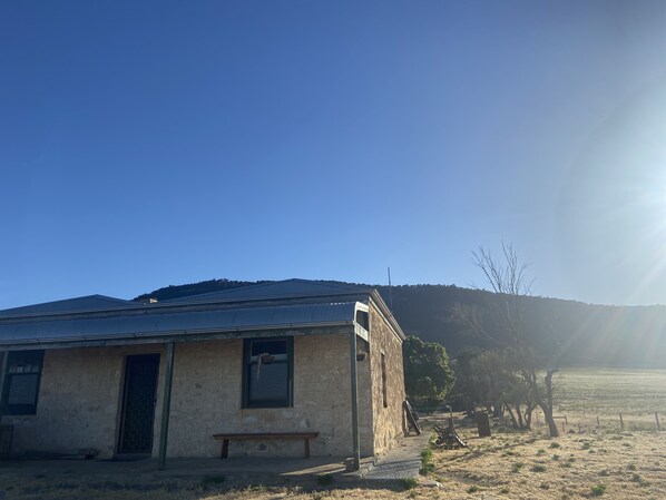 Farm Beach Cottage 