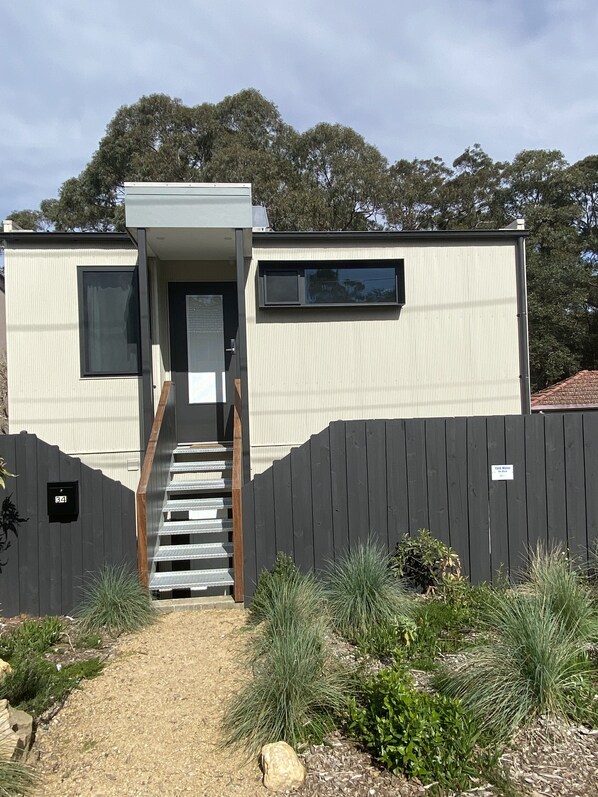 Stand alone new 2 story apartment with street access


