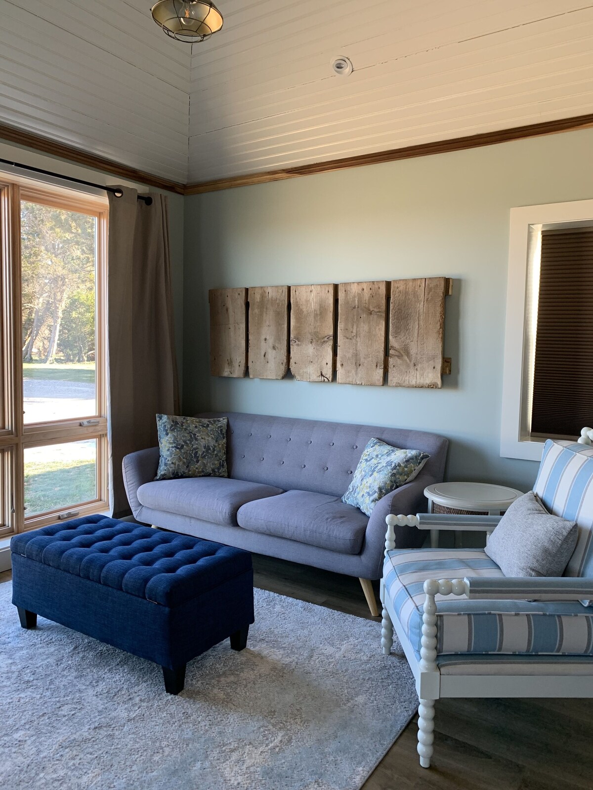 Cozy Cottage on the North Fork Close to Vineyards & Beaches