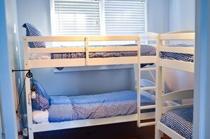 Bunk beds good for 4 pax