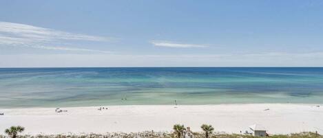 Expansive views of the Emerald Coast from the 6th Floor of Majestic Sun!