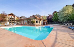 Seasonal (May - Sept long) outdoor pool & year-round hot tub