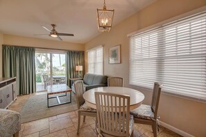 Dining room. (Pullout couch) 