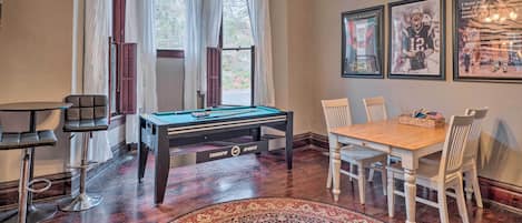 Shreveport Vacation Rental | 3BR | 2BA | 2,584 Sq Ft | Step-Free Access