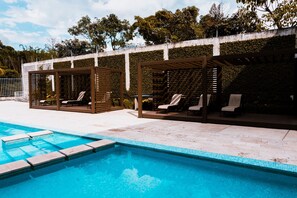 Udendørs pool
