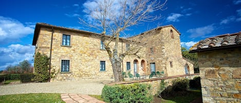 agriturismo-la-papessa-chianti-san-donato-multiproprietà-facciata