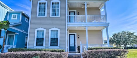 Four Corners Vacation Rental | 4BR | 3.5BA | 2,296 Sq Ft | Stairs Required