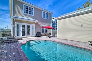 Private Exterior Space | Private Pool