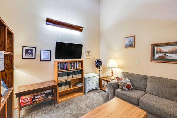 McCall Vacation Rental | Studio | 1BA | 1 Step Required for Entry | 860 Sq Ft