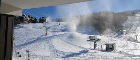 Snow and ski sports