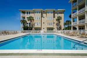 Community pool