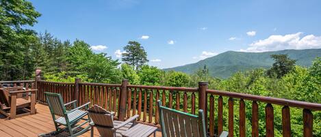 Come relax in the mountains!!