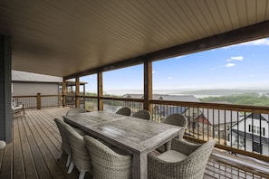 Huge back deck with views over Table Rock lake