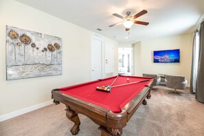 [amenities:loft:3] Loft