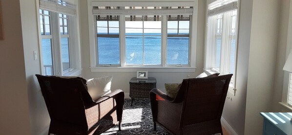 Master suite sitting area