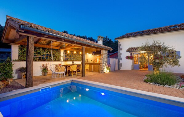 pool