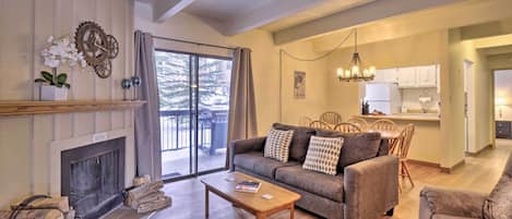 Frisco Vacation Rental | 2BR | 2BA | Step-Free Access | 938 Sq Ft