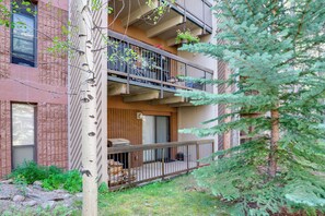 Exterior | Patio | Grill