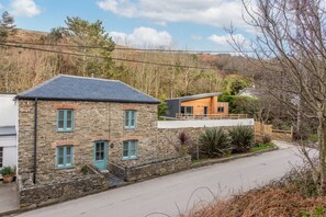 Welcome to Beach Cottage, St Agnes.