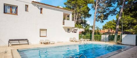 Piscine maison de vacances