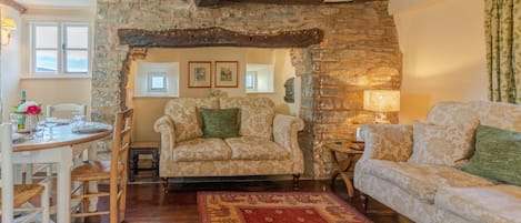 Living and dining area, Corner Cottage, Bretforton