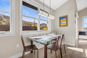 Dining table with seating for 4.