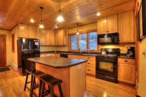 Fully equipped kitchen