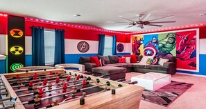 Spielezimmer