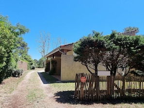 L'entrée de la copropriété "Clos du Courant"