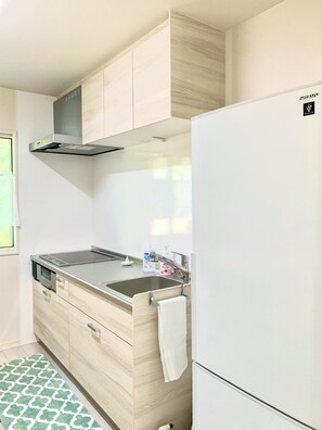 HouseⅡ 2F shared space (IH stove, microwave oven, toaster can be used freely)