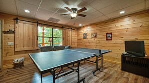Spielezimmer