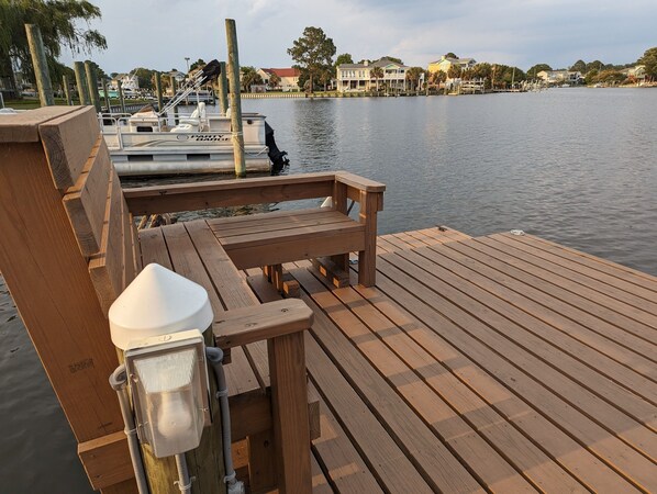 Enjoy your private dock for sunrises, sunsets, kayaking, fishing, and swimming!