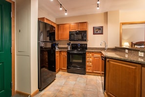 Flooring, Room, Indoors, Floor, Oven