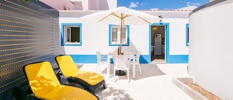 The perfect spot to relax and catch some sun on a lazy day! #sun #algarve #portugal #airbnb