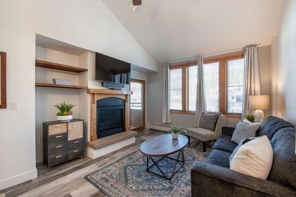 Furniture, Living Room, Indoors, Room, Couch
