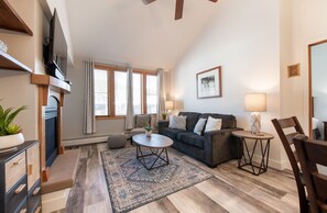 Flooring, Hardwood, Living Room, Room, Indoors