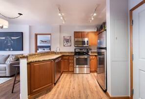 Flooring, Room, Indoors, Floor, Kitchen