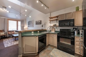 Room, Indoors, Microwave, Oven, Kitchen